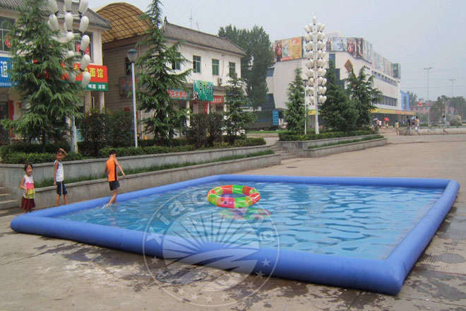 郴州充气游泳池游玩
